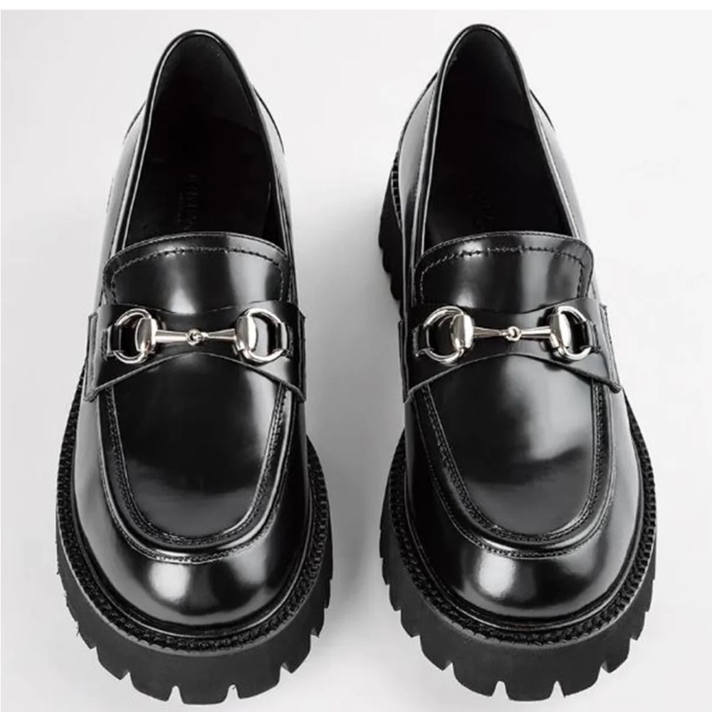 Tony Bianco Greer Black Hi Shine Casual Shoes Size 40 EU or 9.5 AU/US